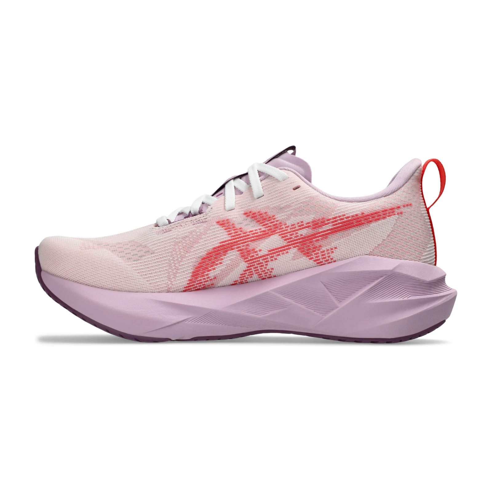 ASICS Novablast 5 - White Coral ASICS Novablast 5 - White Coral